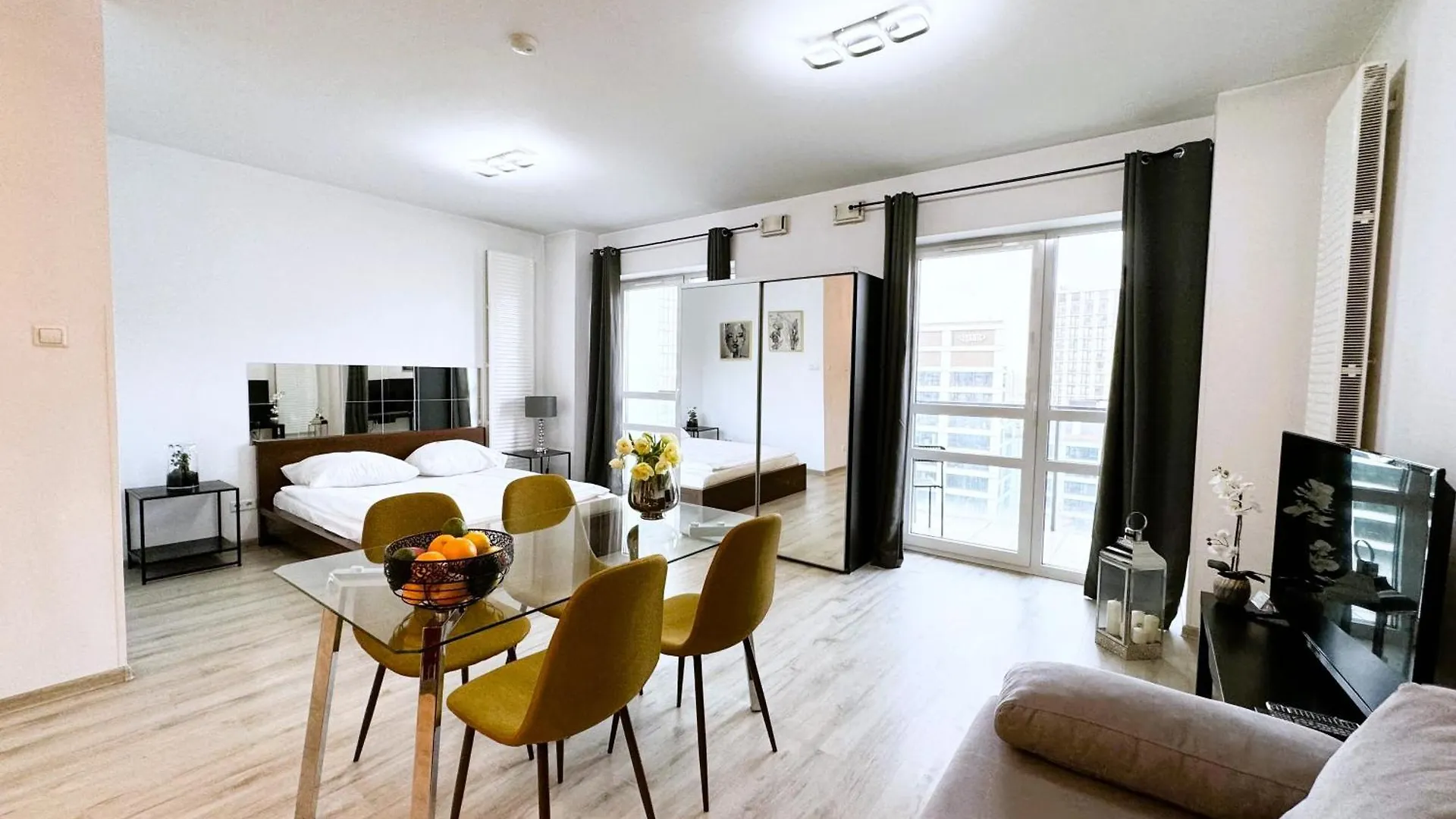 Platinum Towers Country 2 Country Aparthotel Warschau