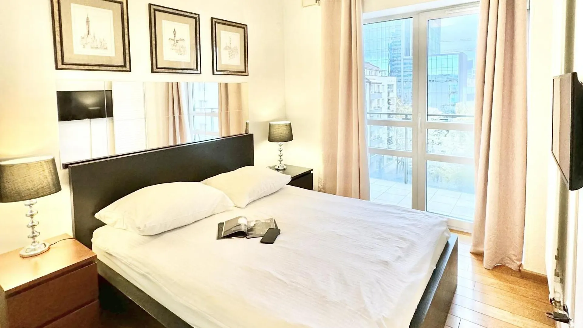 Platinum Towers Country 2 Country Aparthotel Warschau