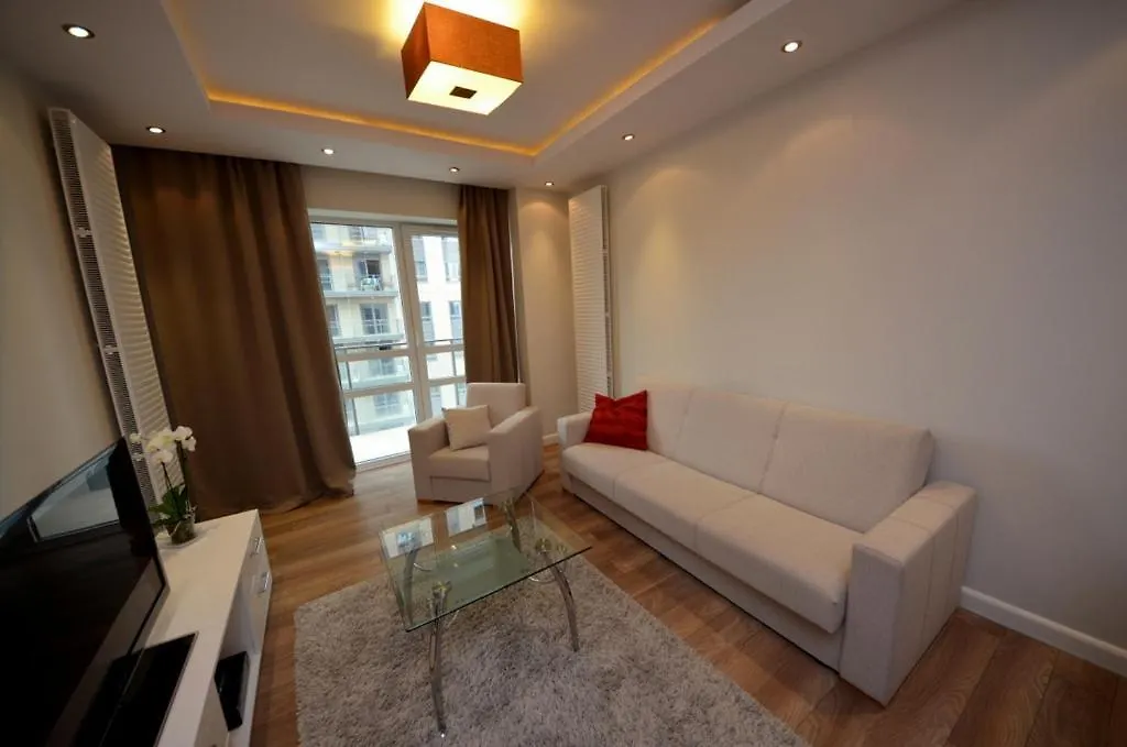 Platinum Towers Country 2 Country Aparthotel Warsaw