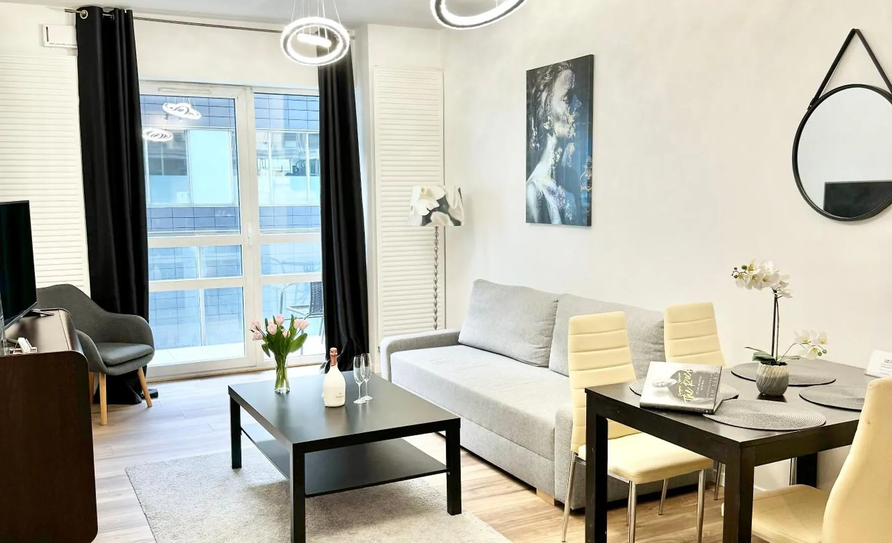 Platinum Towers Country 2 Country Aparthotel Warsaw